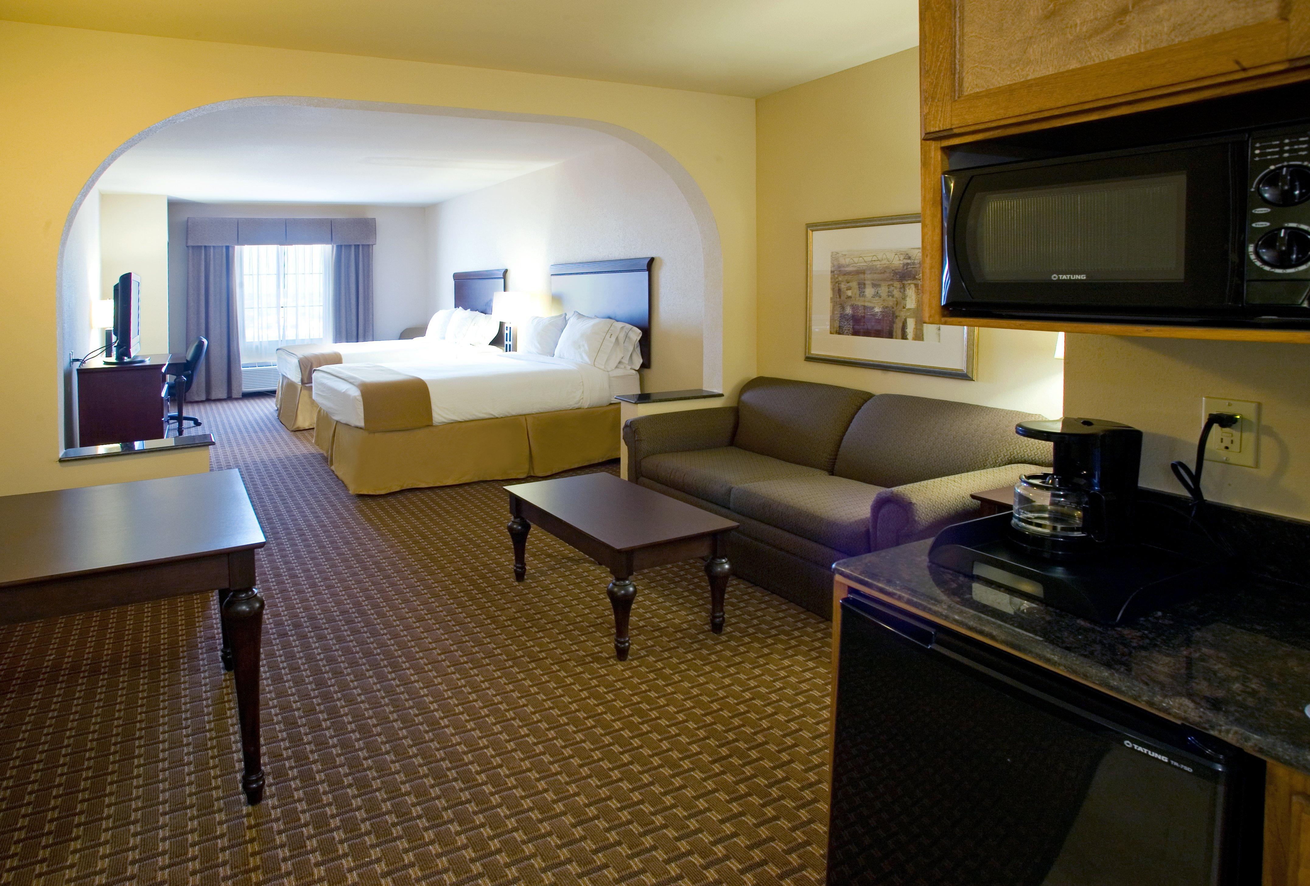 Holiday Inn Express Hotel And Suites Kingsville By Ihg Dış mekan fotoğraf