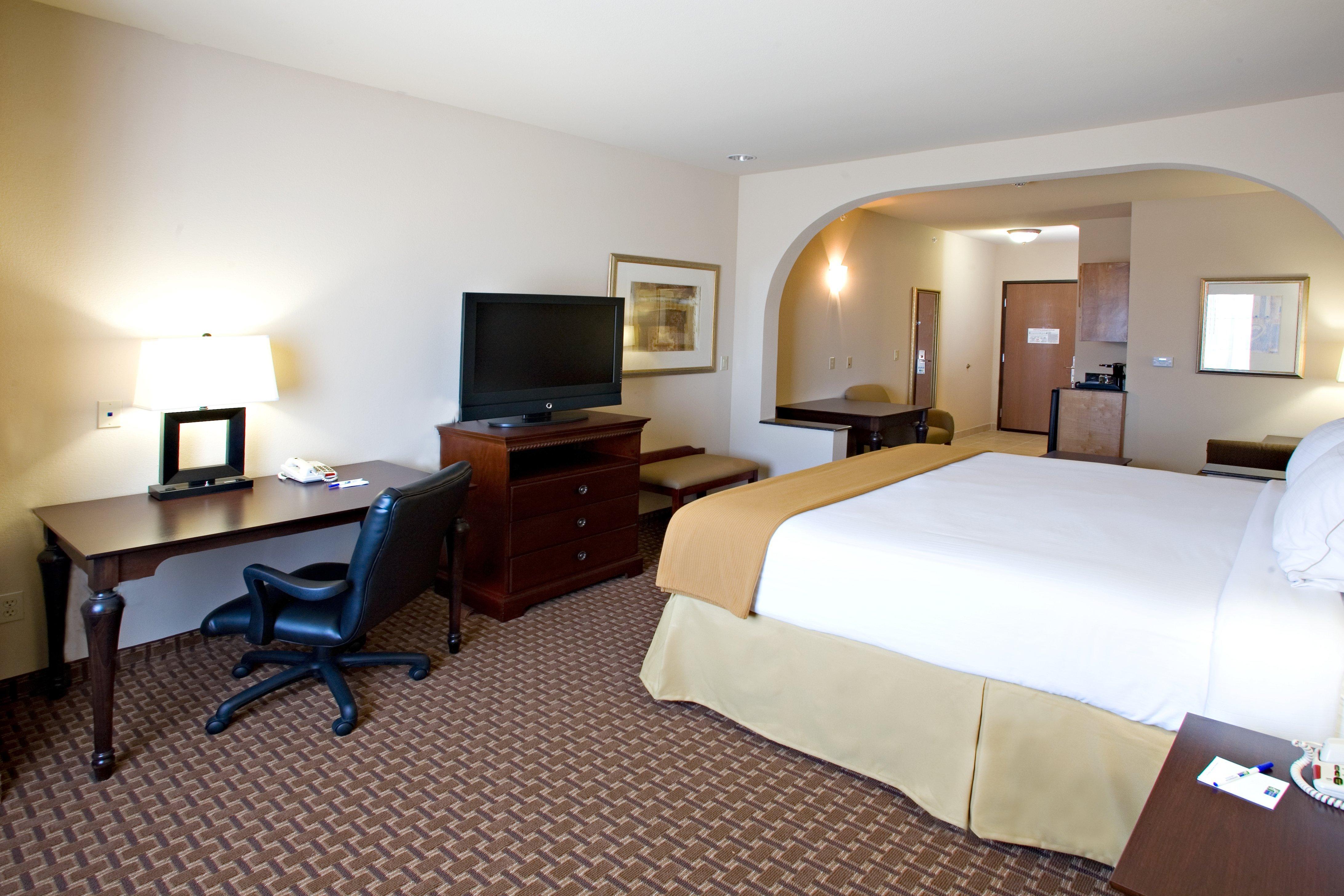 Holiday Inn Express Hotel And Suites Kingsville By Ihg Dış mekan fotoğraf