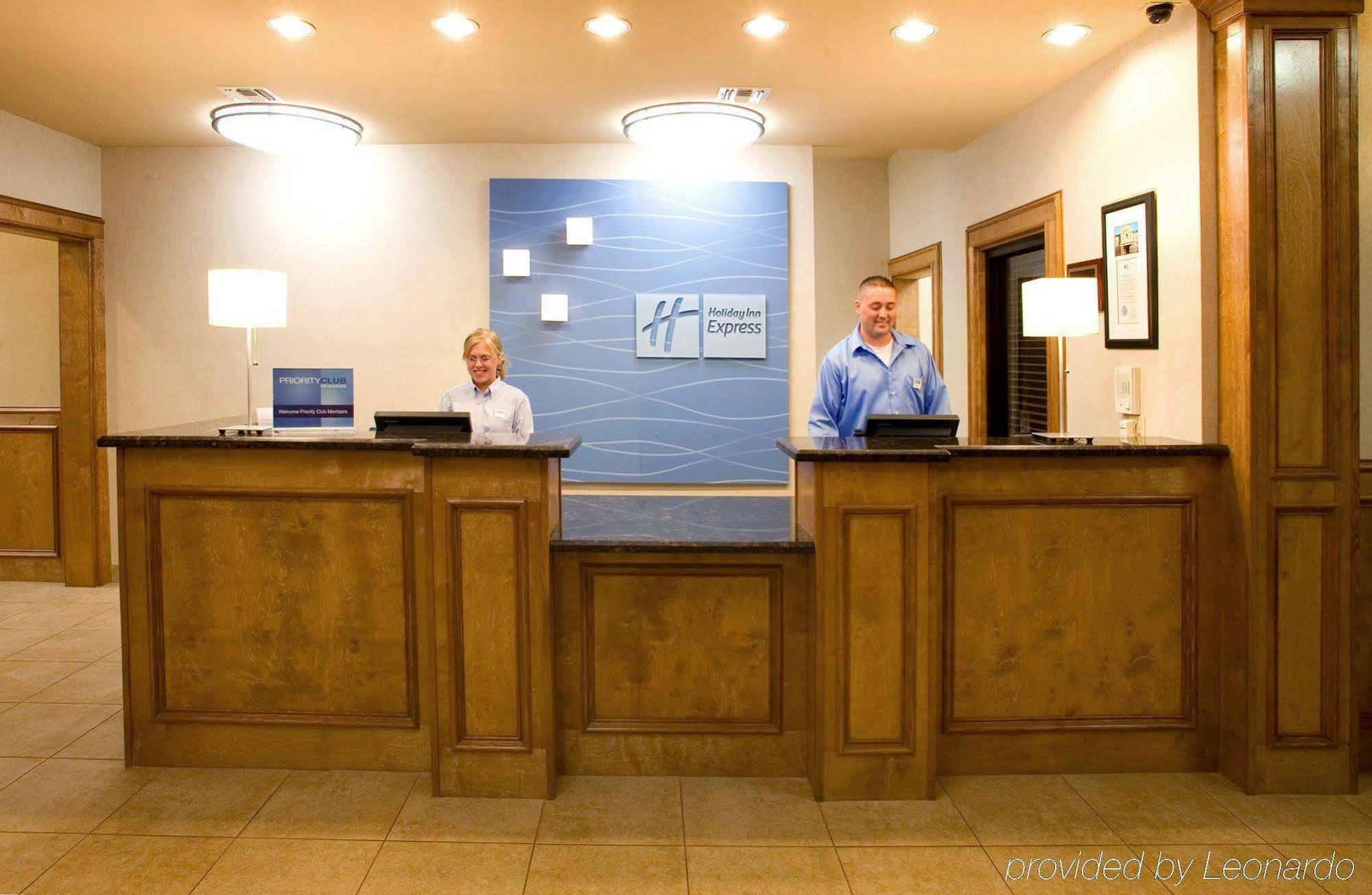 Holiday Inn Express Hotel And Suites Kingsville By Ihg Dış mekan fotoğraf