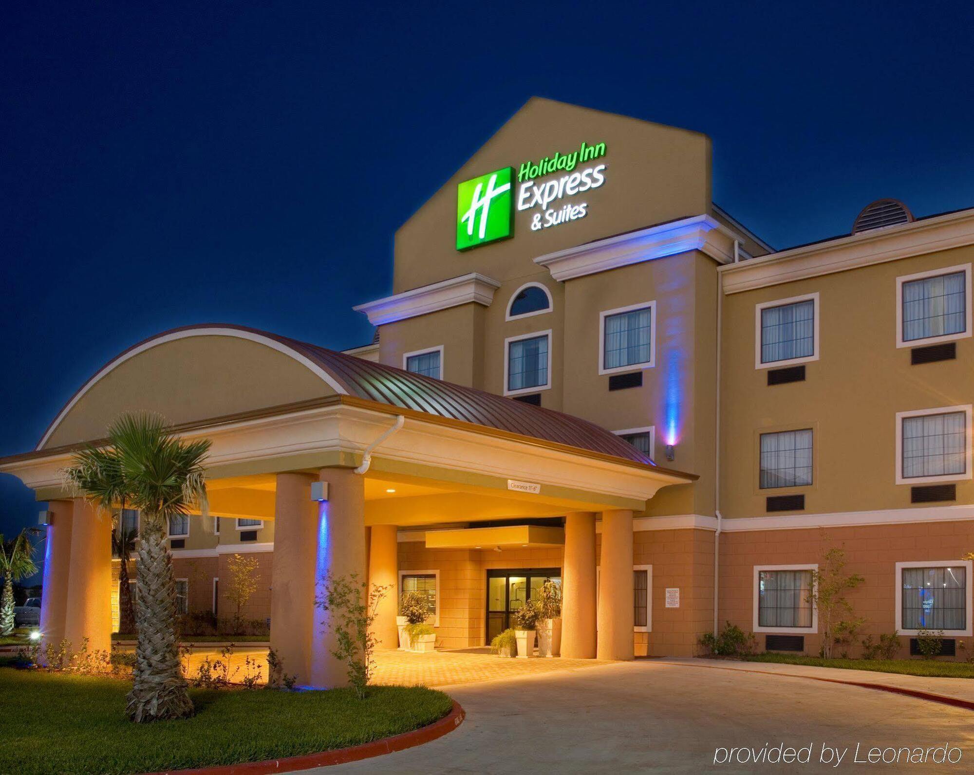 Holiday Inn Express Hotel And Suites Kingsville By Ihg Dış mekan fotoğraf